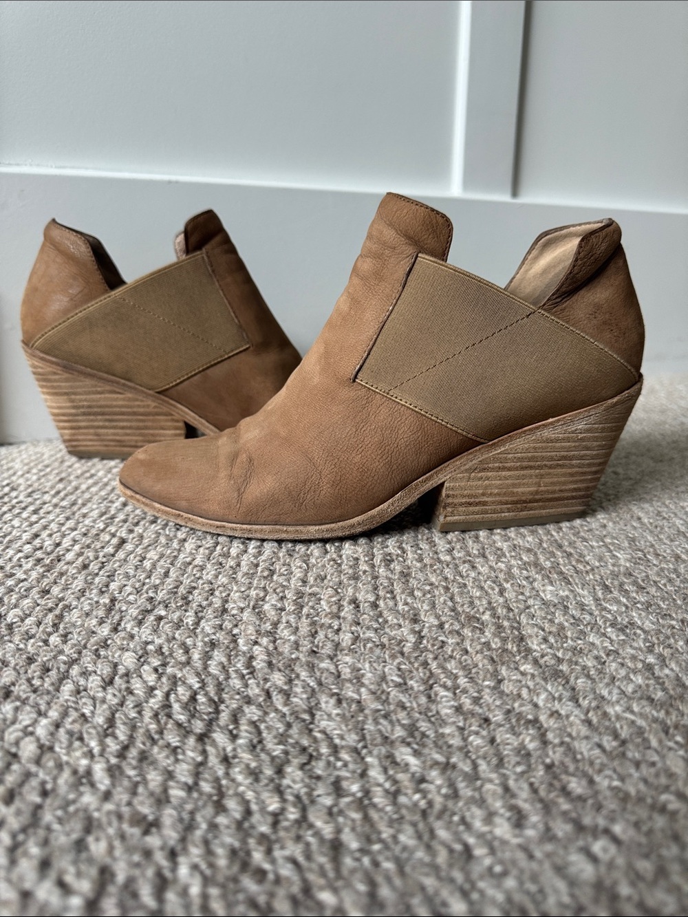 Eileen Fisher tan Suede Ankle Booties